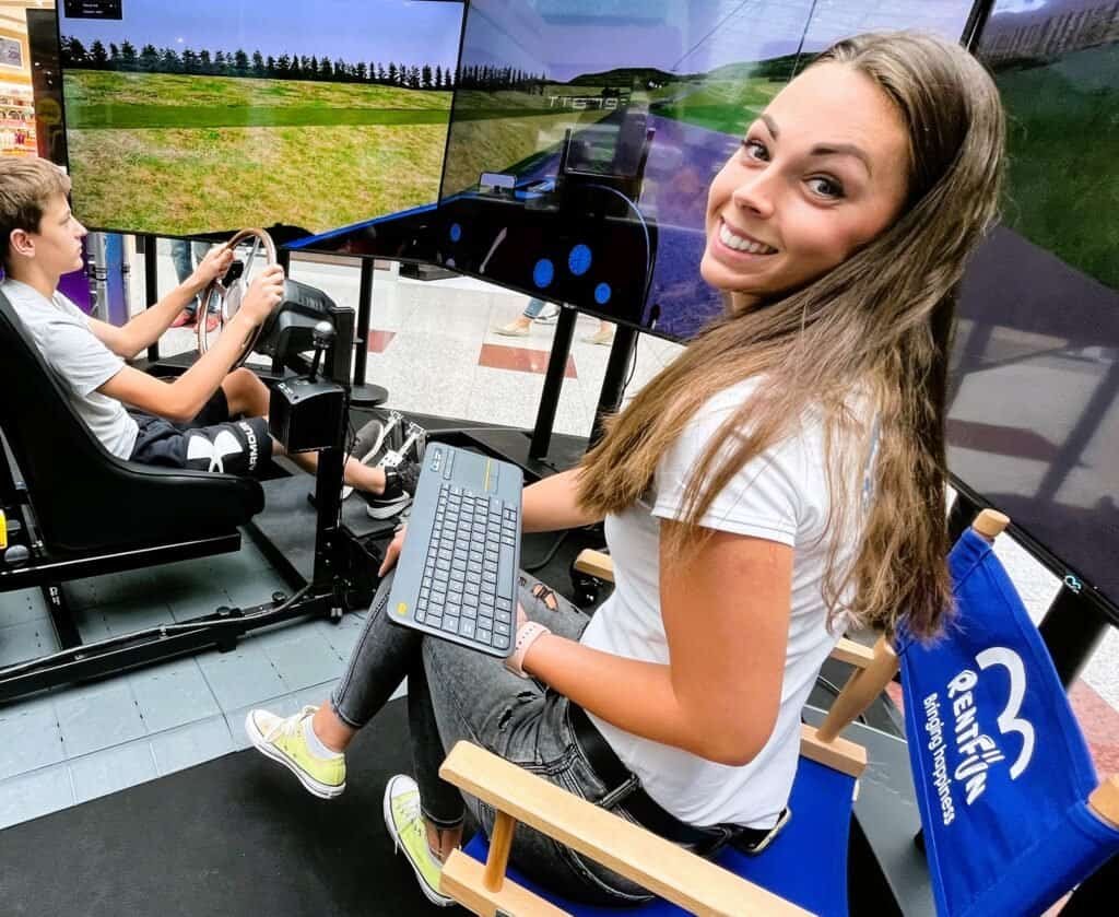 RoarFun homepage - join RoarFun - Modern Entertainment with Love for children, youth and adults