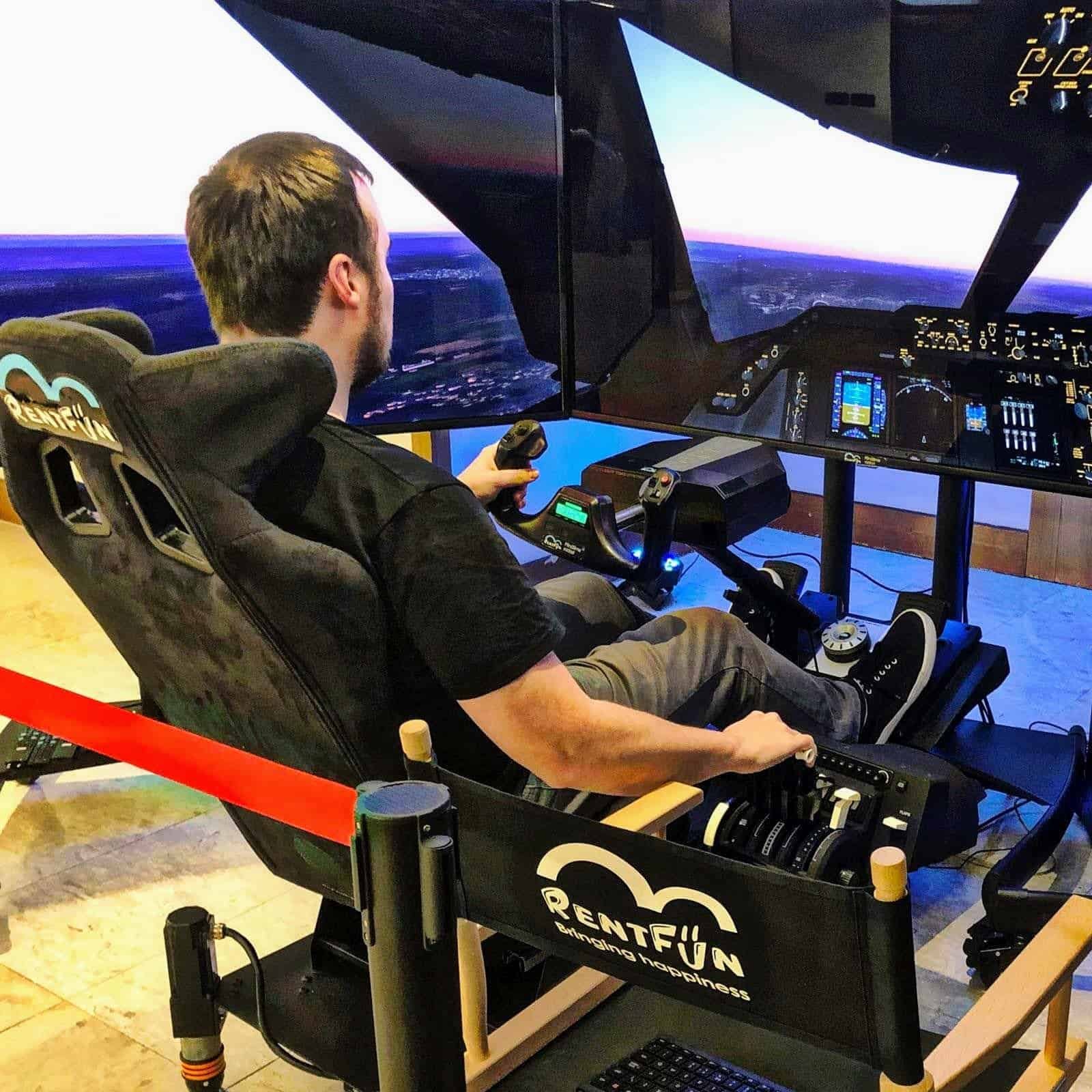 Flight Simulator rental in EU Italy. Rent flight simulators for company celebration
