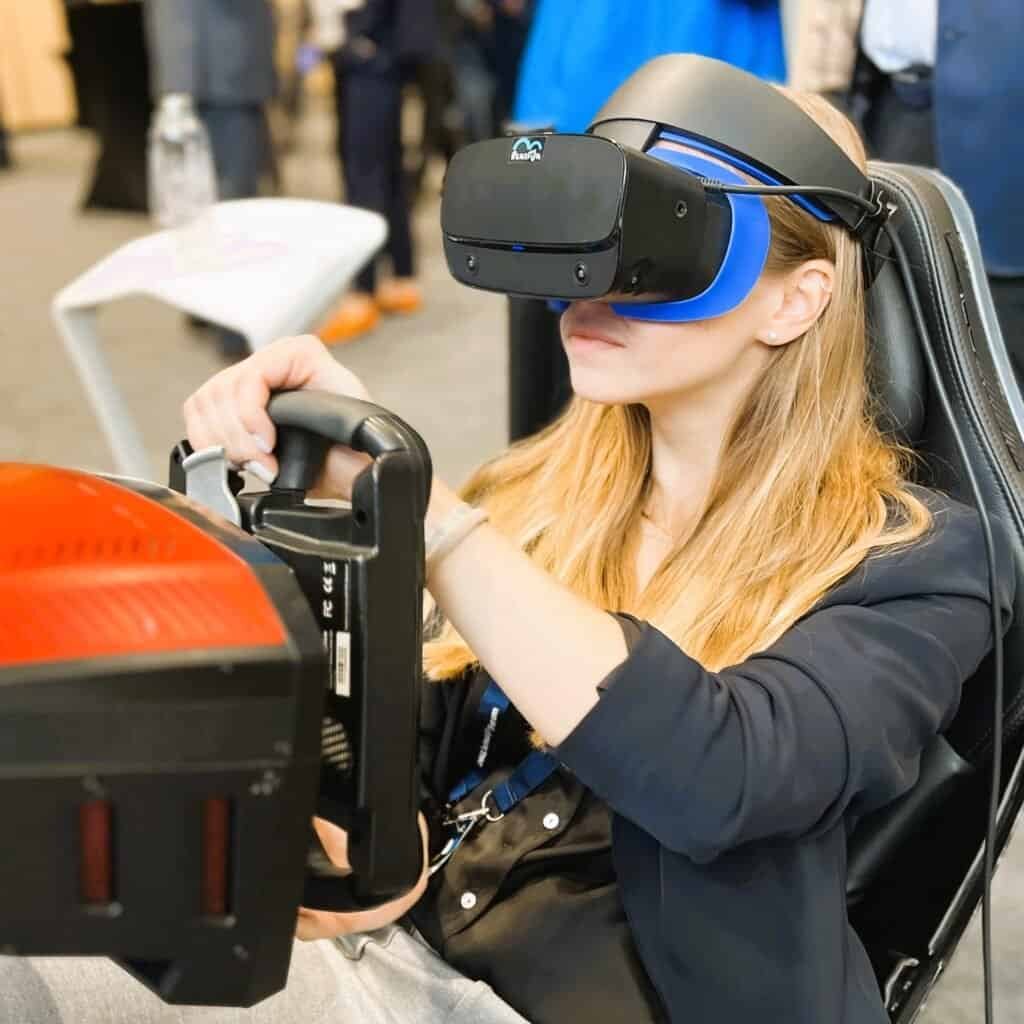 Rental VR racing in EU United Kingdom. Rent VR experience for birthday company event with delivery