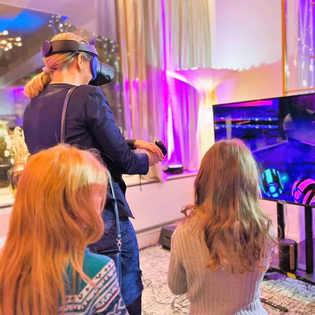 Rent Virtual Reality dancing for event in EU United Kingdom. Rent VR experience for sport event with support