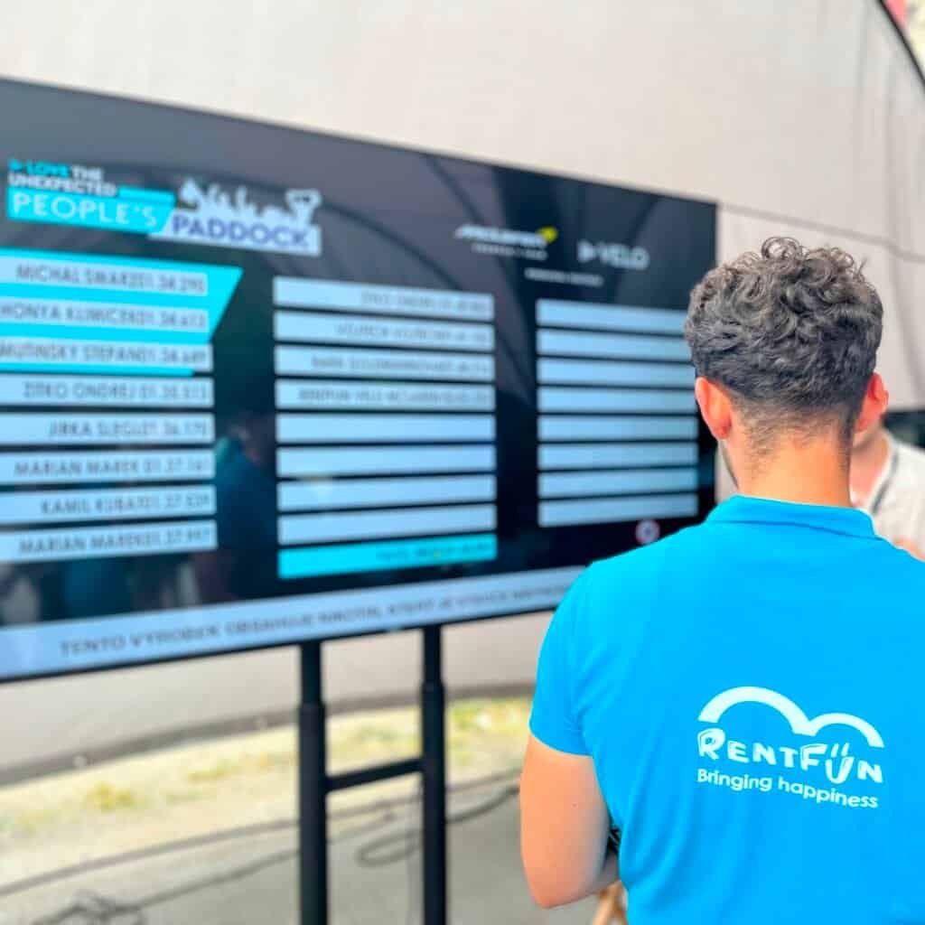 Order a racing simulator with your logo and display the best times with The RoarFun Grand Prize